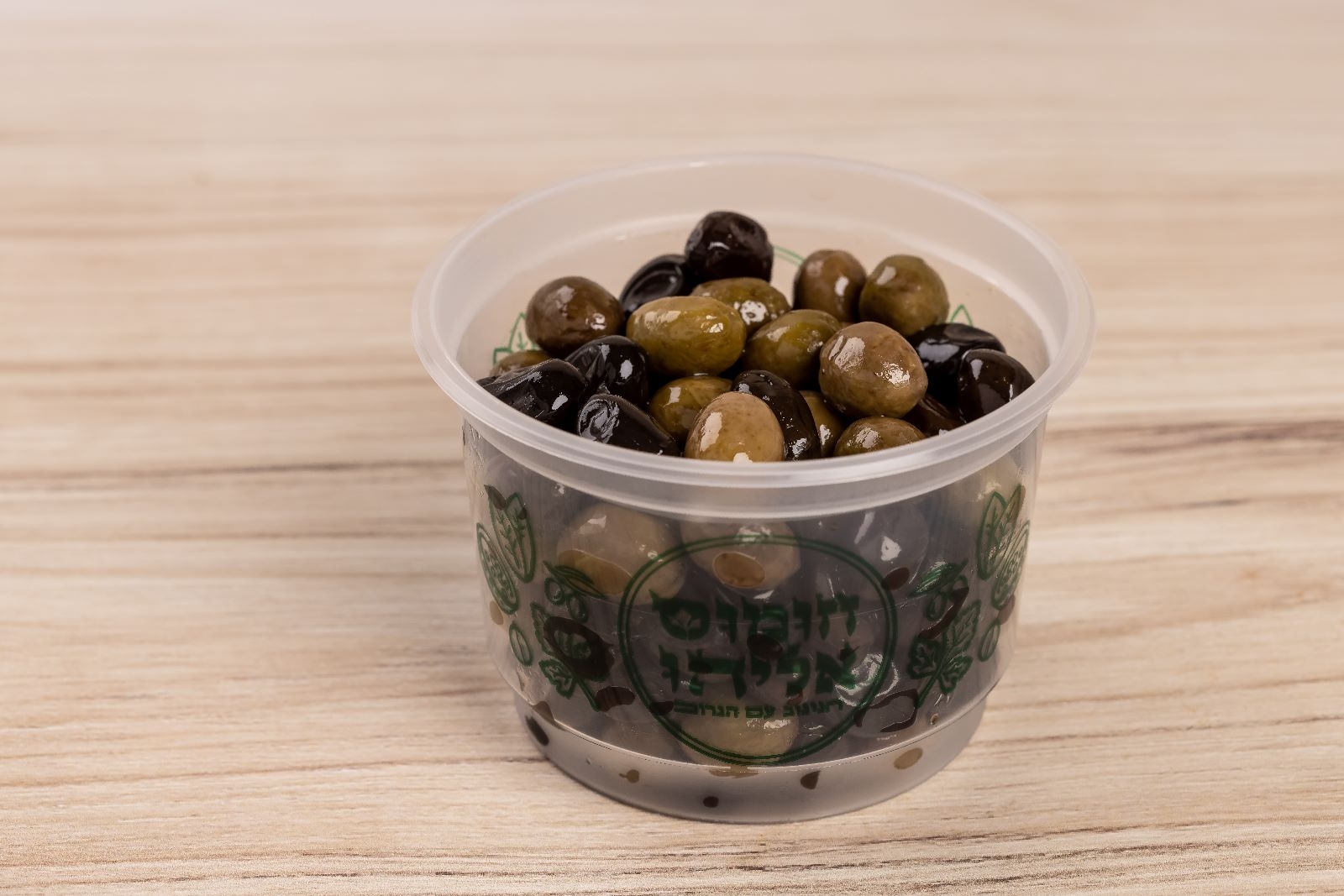 זיתים במשקל - Olives